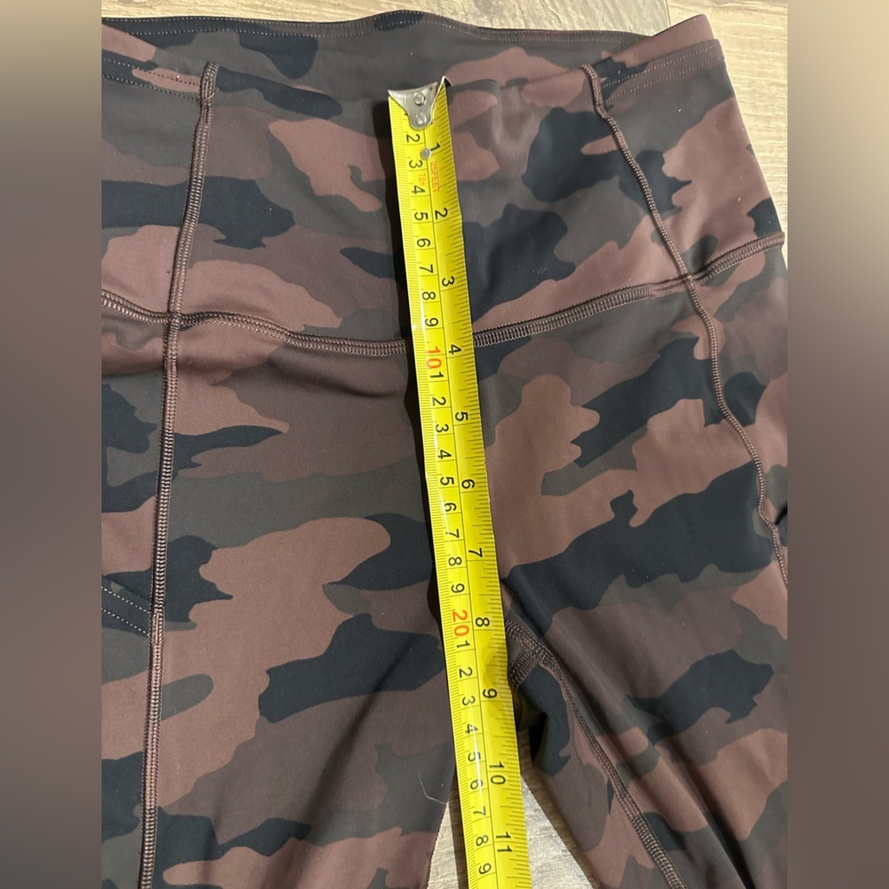 Wunder Train High-Rise Tight with Pockets - Picture 4 of 11